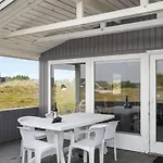 59 Semesterbostad